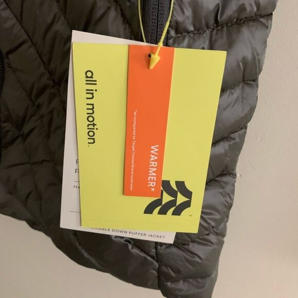 Women’s Medium Packable Down Puffer Jacket - Picture 4 of 14